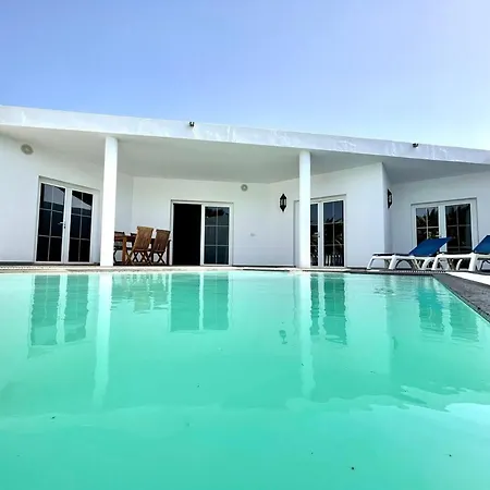 Villa Con Piscina Privada Y Wifi En Puerto Calero