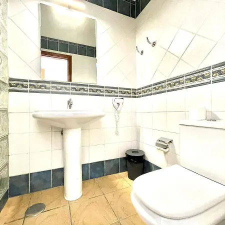 Villa Con Piscina Privada Y Wifi En Puerto Calero Puerto Calero