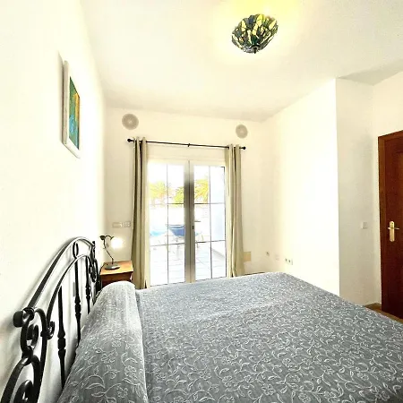 Villa Con Piscina Privada Y Wifi En Puerto Calero Puerto Calero
